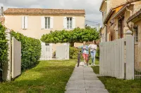 Chambres d'hôtes écolabellisées du Domaine de Ludeye - sérénité Dans le Médoc Hotels in Carcans