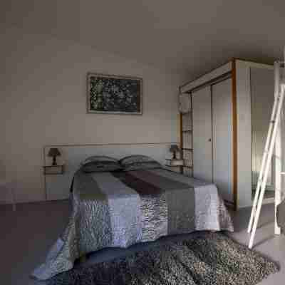 La Jalousie Rooms