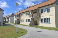 Volontärgatans Lägenhetshotell Hotels near Lekplats Östergravar - Tema Hästarnas Dal