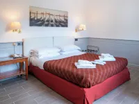 Hotel Alla Giustizia Hoteles cerca de Instituto Universitario Salesiano Venezia - IUSVE