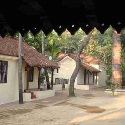 Indeco Hotels Swamimalai Hotel Exterior