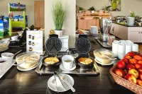 Ahorn Berghotel Friedrichroda - Breakfast