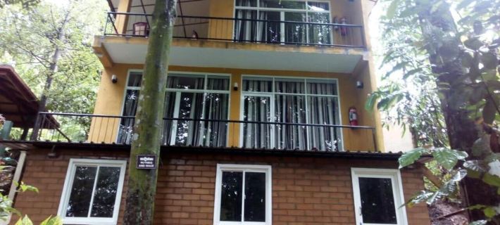 River Edge Bungalow Hotels in Matale