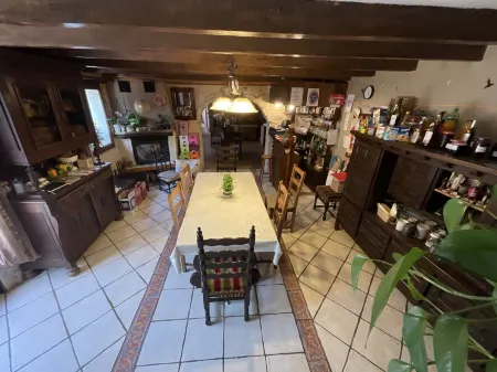 Chambres, Table d'Hôtes et Gites les Mesanges Отели в г. Англье