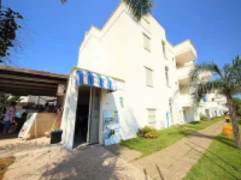 レジデンス リーヴァ マーレ ウジェント ウジェントのホテル