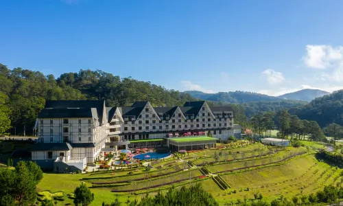 Swiss-Belresort Tuyen Lam