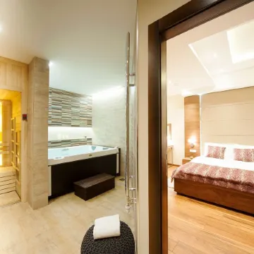 NV Luxury Suites & Spa