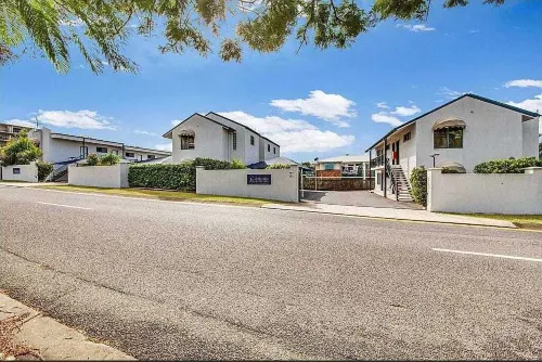 Gladstone Capricorn Apartments Hotels in Gladstone