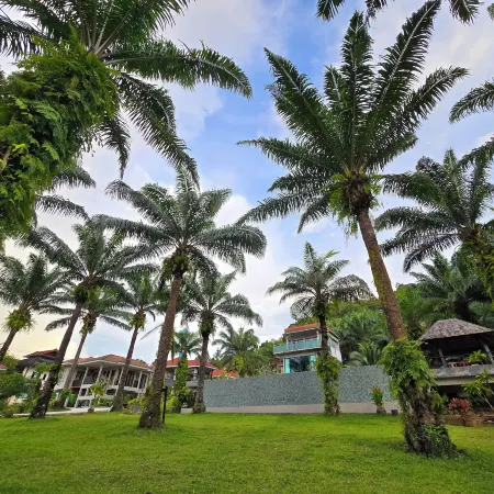 Krabi Green Hill Pool Villas