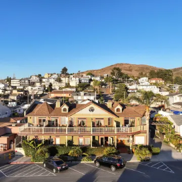 Cayucos Sunset Inn