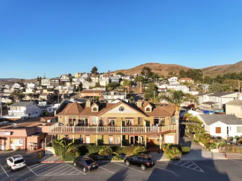 Cayucos Sunset Inn