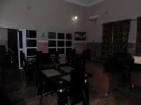 Moongate Hotel and Suites - breakfast