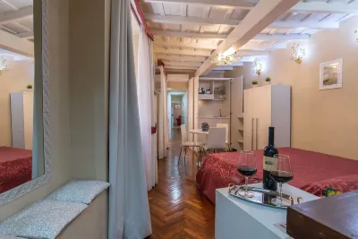 Trevi Rome Suite Hotels in Trevi Fountain Surrounding