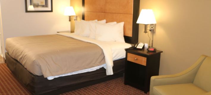 Pelican Inn Hotels in Ascension Parish