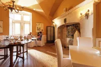 Domaine du Buc, le Château - B&Bs (Bed and breakfast)