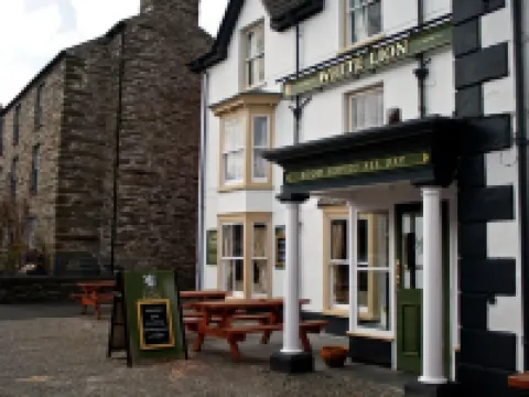 The White Lion Hotel Hotels in Machynlleth