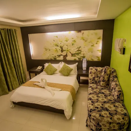The Red Palm Suites and Restaurant