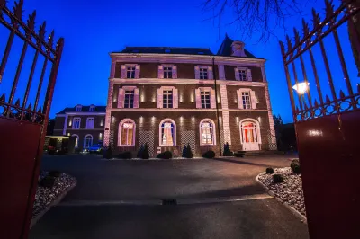 The Originals Boutique la Maison Rouge Lens Ouest Hotels near Eglise Saint Laurent de Richebourg