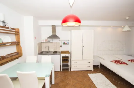 Jerry & Oli's Apartments