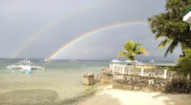 Love's Beach and Dive Resort