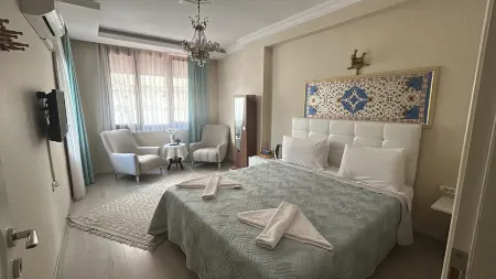 Ephesus Palace Отели рядом с достопримечательностью «Храм Артемиды Эфесской»