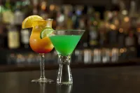 Guam Reef Hotel - Quầy bar
