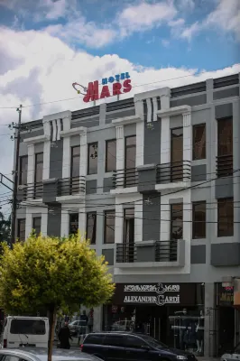 Hotel Mars โรงแรมใน