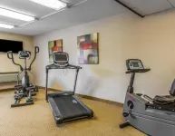 Rodeway Inn & Suites - Phòng Gym