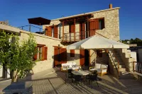 Marmaras Hotels in Lysos