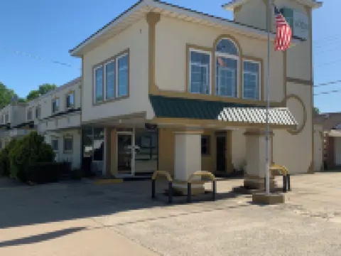 Hotel Jackson Hotels in Macomb