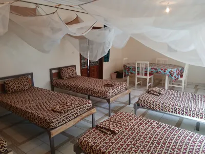 Le Triskell Auberge - Hostel Hotels in 