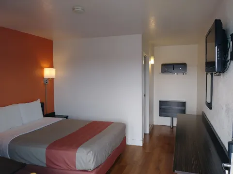 Motel 6 Goodland, KS