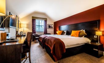 Rose and Crown Hotel