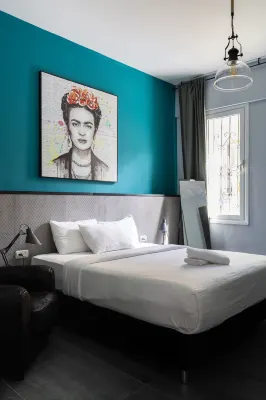 Liber Tel Aviv Sea Shore Suites by Raphael Hotels - bar