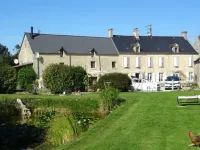 La Ferme Aux Chats Hotels in Colleville-sur-Mer
