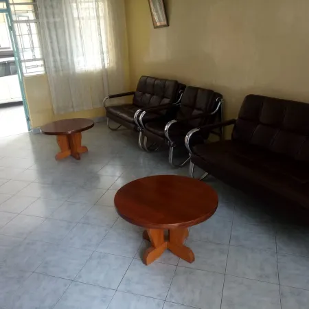 Rigena Lions Hotel Отели в г. Накуру