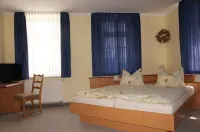 Hotel & Pension Müllers Gasthof Hotels in Ohorn
