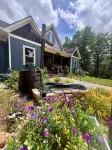 Spacious 5-Bedroom Rustic Retreat on 10 Acres in Charming Dallas