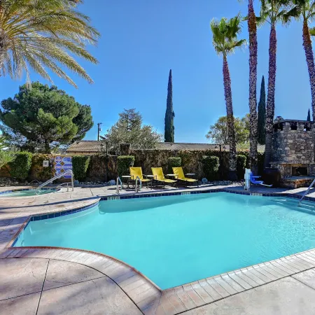 Bellasera Hotel & Suites Paso Robles, Tapestry by Hilton