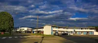 Bowmont Motel