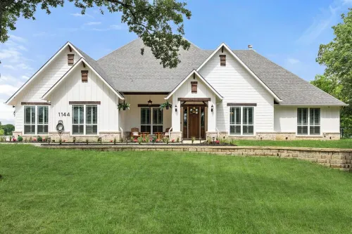 Stunning, New Lakefront Home with Private Boat Ramp