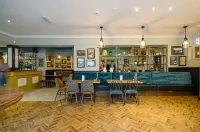 Fox Inn Hotels in Guisborough