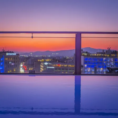 Novus City Hotel