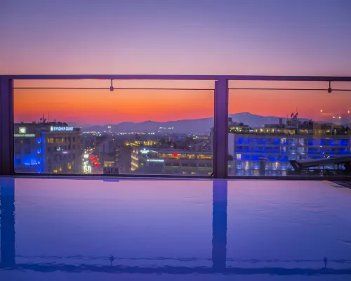 Novus City Hotel Hotels near Koukaki