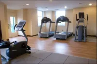 Inn at The Colonnade Baltimore - A DoubleTree by Hilton Hotel - Spor Salonu