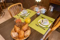 Hôtel le Cor de Chasse - Bữa sáng