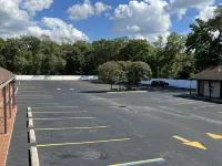 112 Motel Hotels in Medford