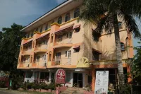 Mellow Apartelle and Tourist Inn - parkir