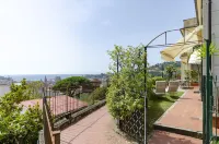 Joivy Inviting Flat with Garden and Sea View in Rapallo - Bjergudsigt