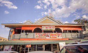 Hotel Nomad
